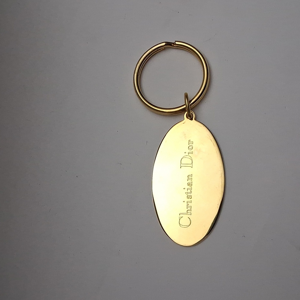 Rare Christian Dior Oval metal keychain - Picture 3 of 3